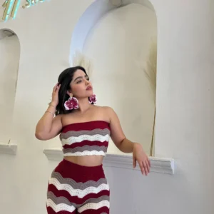 Conjunto tejido de dos piezas: El equilibrio perfecto de frescura y tendencia artesanal